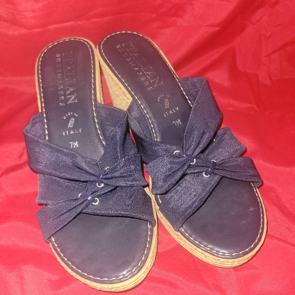 Womens Size 7M Slip On. Shoes Summer Shoes